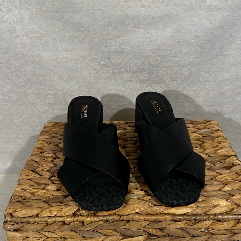 Michael Kors Crisscross Slide Sandal Black Logo Heel Size 6.5 - Picture 3 of 9